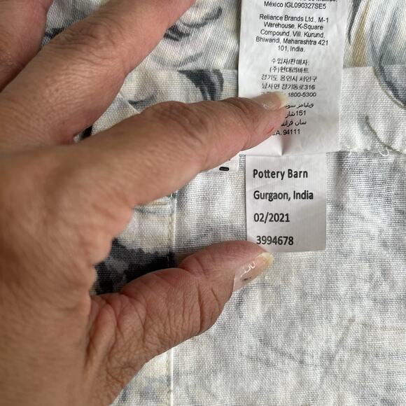 Pottery Barn cotton-linen marbled print napkins, set of 4, dinner, party, lunch. - Picture 4 of 6